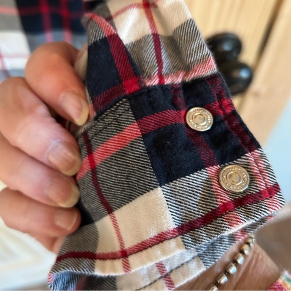 Zara Buffalo Plaid Snap Flannel Shirt. Size Medium. - Picture 5 of 15
